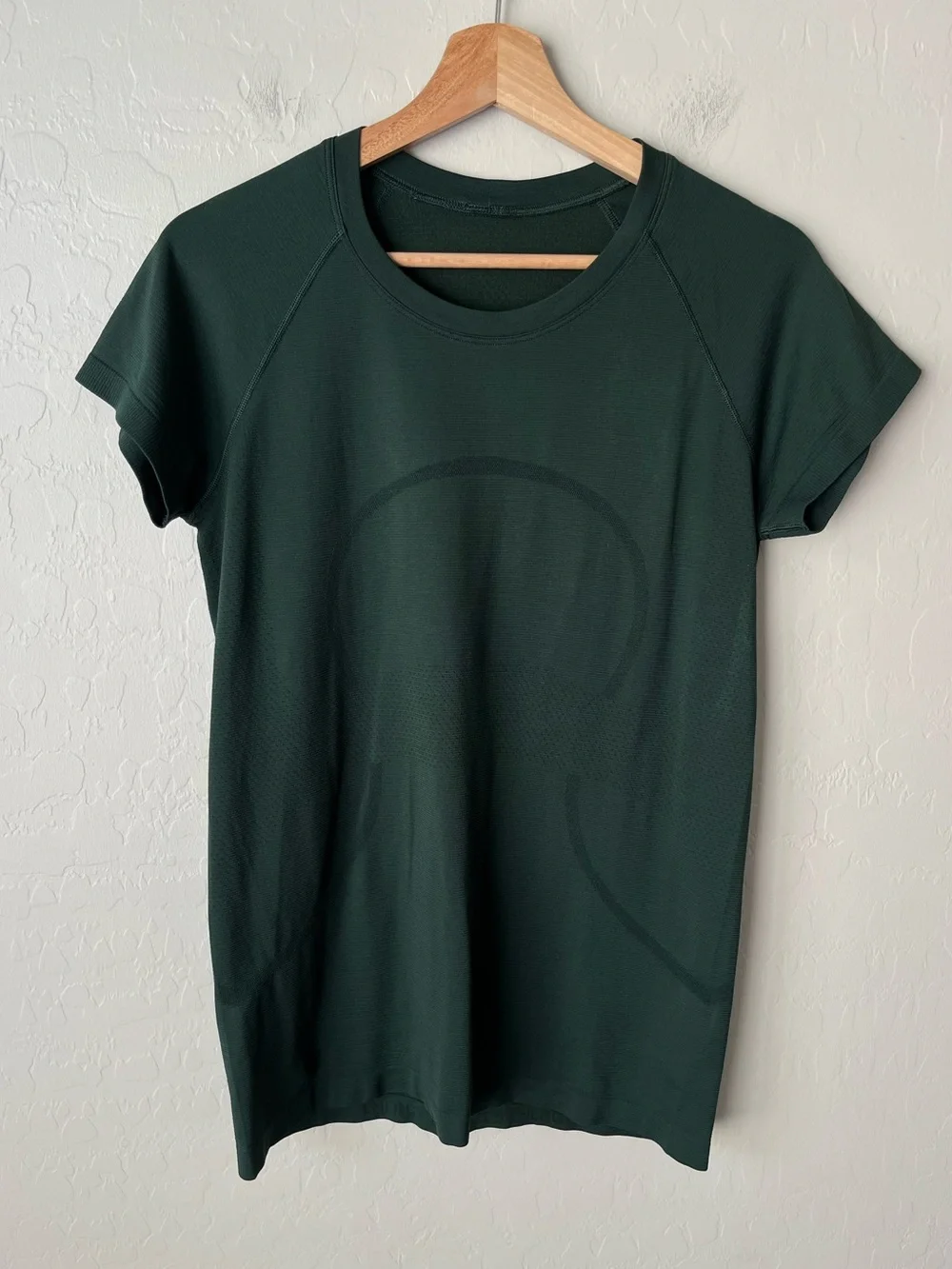 Lululemon swiftly shirt sleeve shirt legacy green 10
